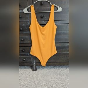 Body Contour High Compression Scoop Neck Bodysuit